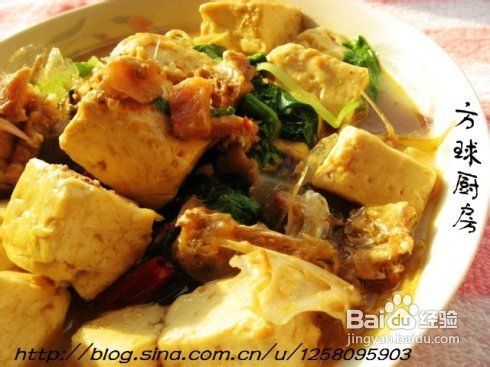 冷冻咸鱼炖豆腐，唤醒味蕾的鲜美组合