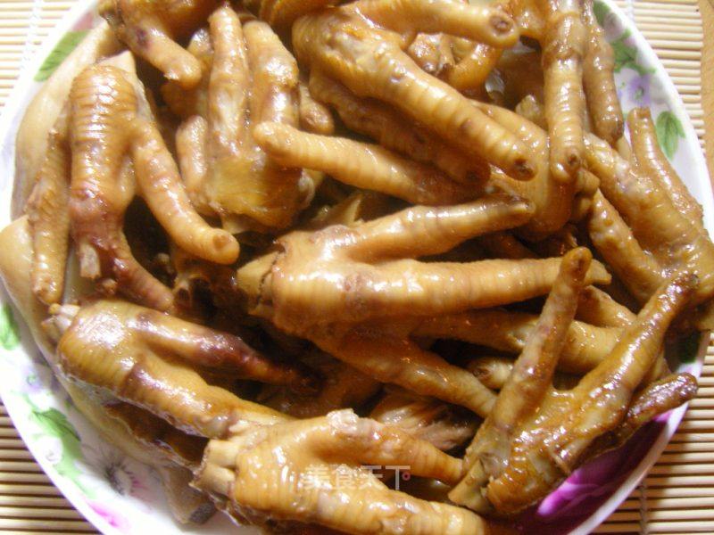 建水鸡脚，传统美食的魅力与家常做法解析