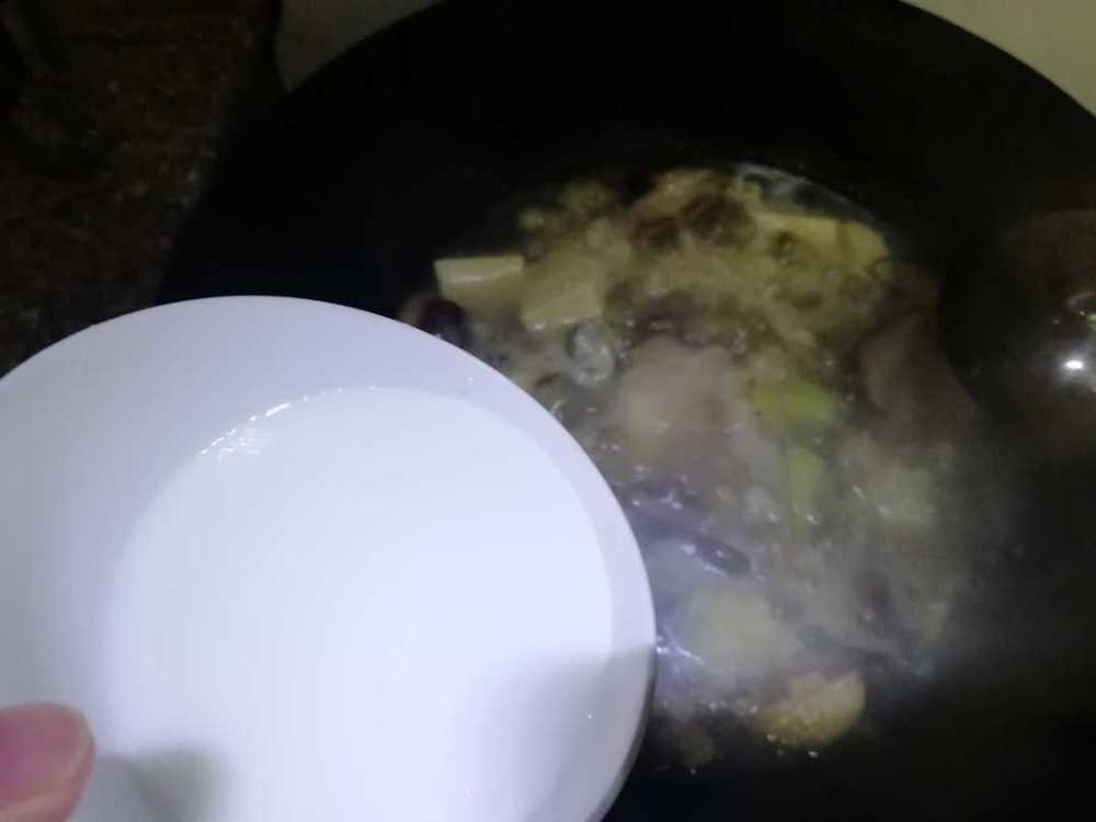 福建海蛎豆腐汤，一碗鲜美滋补的美食佳品