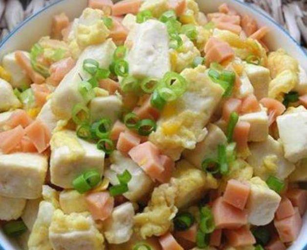青椒炒豆腐油条，家常美食新滋味，营养美味一锅出