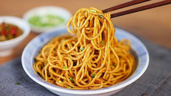 黑胡椒牛肉意面，香辣醇厚的味蕾盛宴