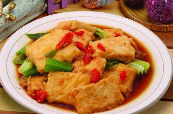 盐水豆腐，家常美味，健康之选，简单做法大揭秘
