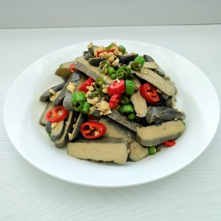夏天的凉菜臭豆腐做法