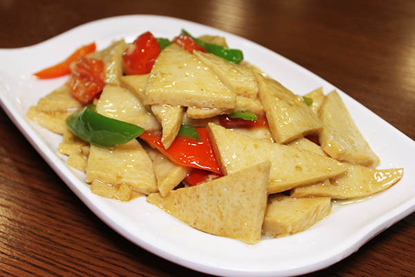 家常炒豆腐乳汁，唤醒味蕾的鲜美佳肴