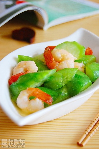 冻豆腐丝瓜虾仁，冬日里的温暖美食