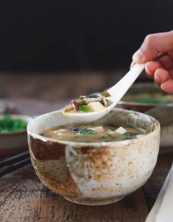 海带豆腐豆芽汤，一碗滋养身心的小秘密