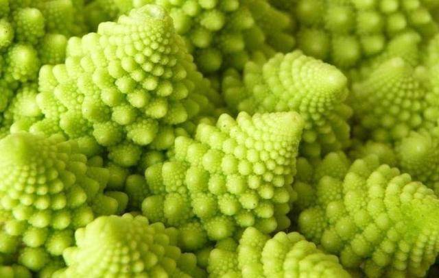 有机菜花的绿色魅力，营养与美味的双重享受