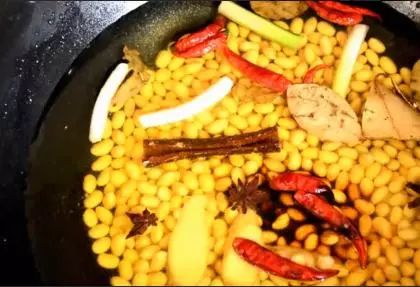 大豆花生炸豆腐，家常美食的黄金搭配与烹饪秘诀