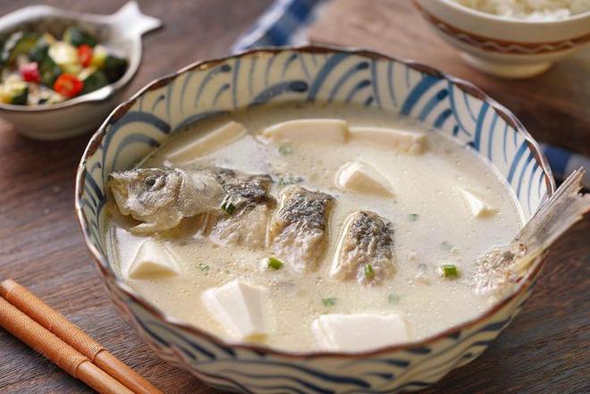 肥肠豆腐麻酱汤，美味与营养的完美融合