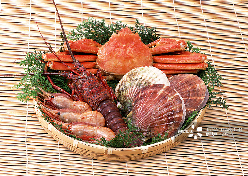 两吃虾，解锁海鲜美食新境界，双倍享受美味与营养