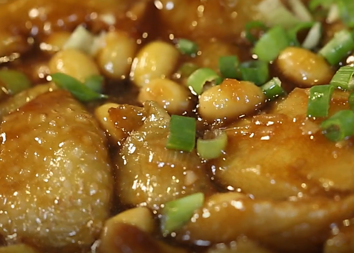 家常美味，白菜黄豆焖豆腐的醇香之旅