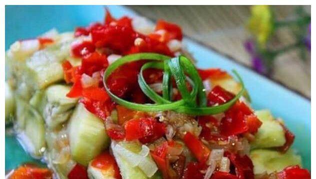 家常美味，黄辣丁酸菜的烹饪之道