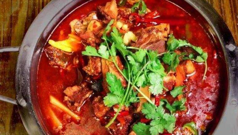 暖身养颜佳品——排骨豆腐火锅的制作与秘诀