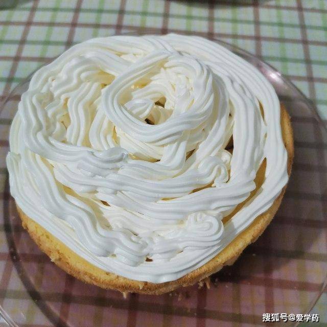 水果卷蛋糕，美味与健康的完美融合
