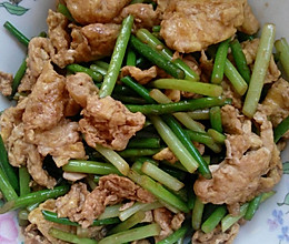 肉鸡蛋蒜苗炒做法