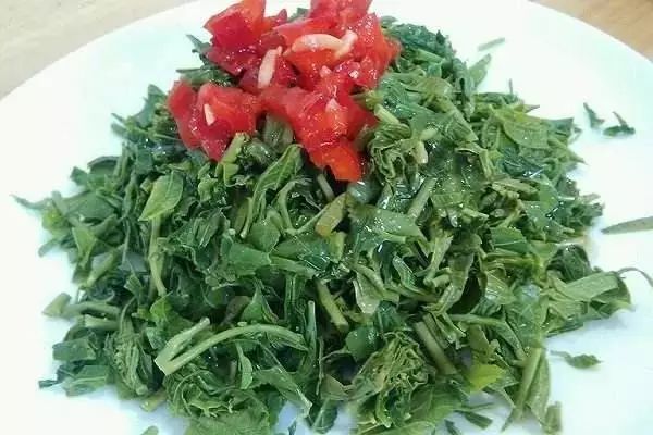 阜阳凉拌香椿豆腐，唤醒味蕾的乡愁美食
