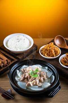 砂锅萝卜豆腐鱼，温暖冬日里的鲜美佳肴