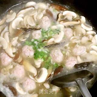 棕包肉圆汤的做法