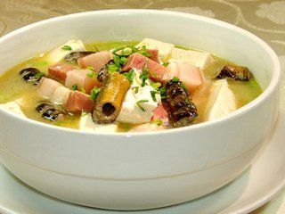 福州海鲫鱼炖豆腐，鲜美口感与营养价值的完美融合