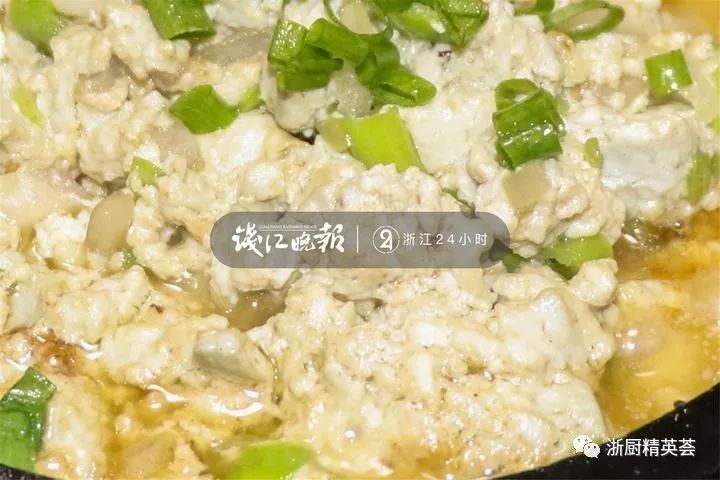 浙江正宗臭豆腐，独特风味背后的秘密与制作技巧