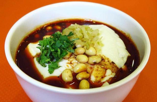 丫丫豆腐脑，家常美味，营养早餐新选择