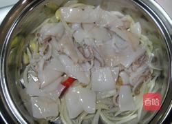 麻子鱼炒酸菜的做法