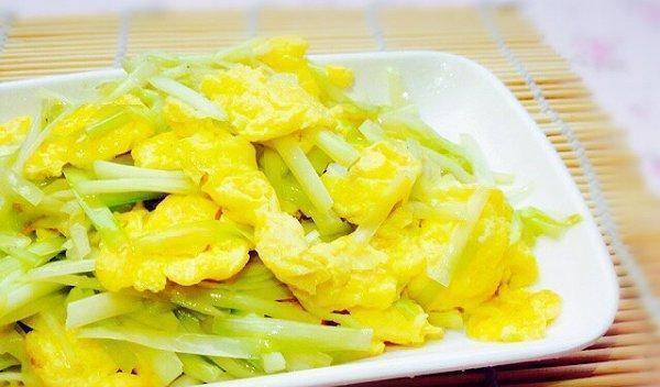 韭黄炒香干，家常美味，营养满分，轻松入门做法解析