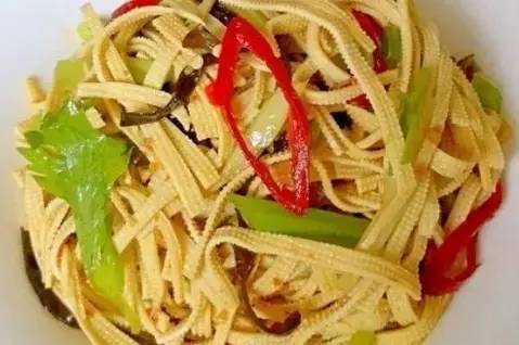 豆腐皮肉丝，家常美味，营养满分的小炒菜