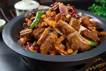 牛排骨筋拌饭的做法视频
