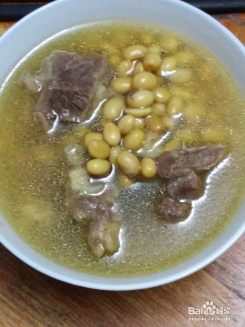 新鲜黄豆牛腩汤的做法