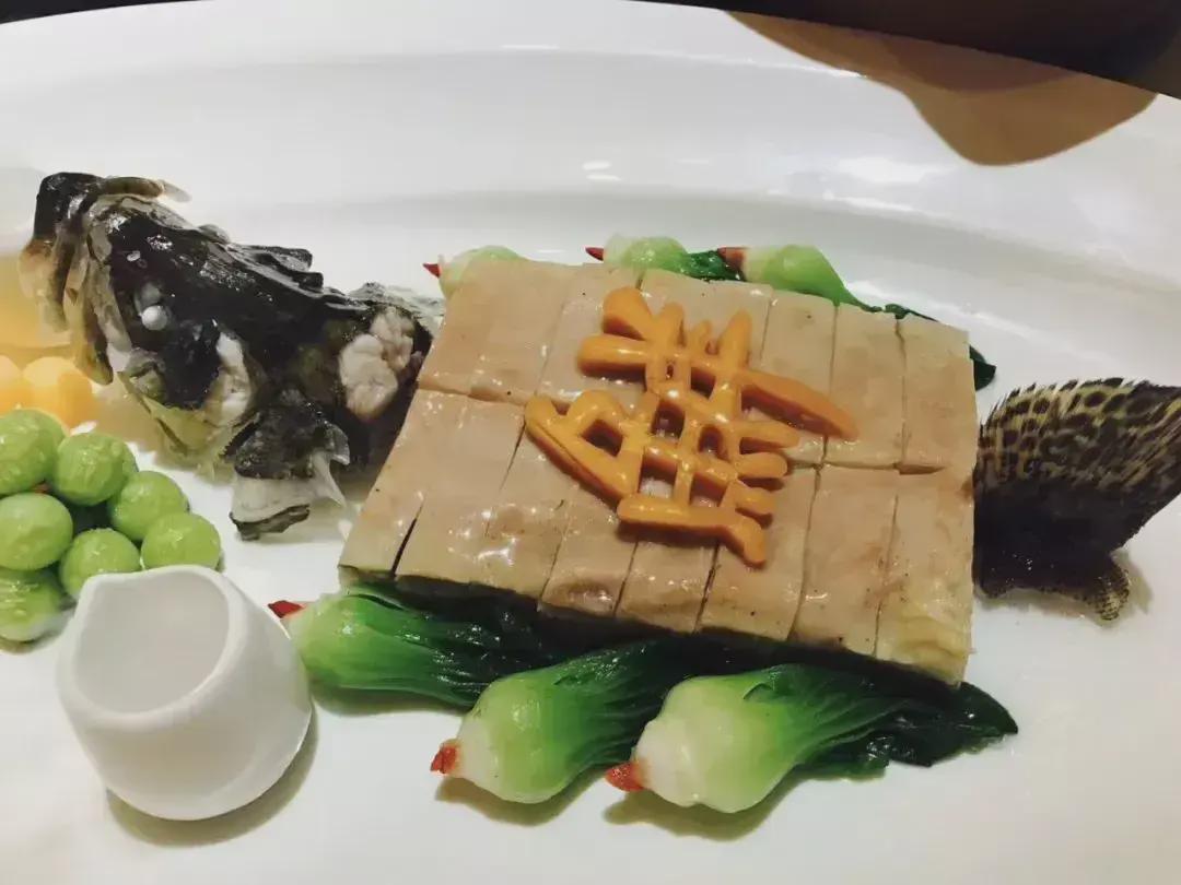 炸羊油豆腐，传统美食的现代魅力