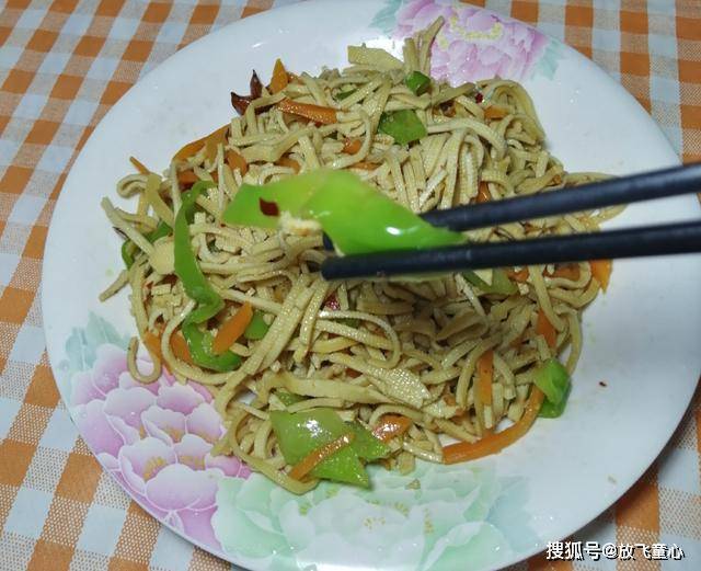 豆腐丝炒洋菜，家常美食的清新风味