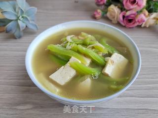 咸肉丝瓜汤豆腐汤的做法