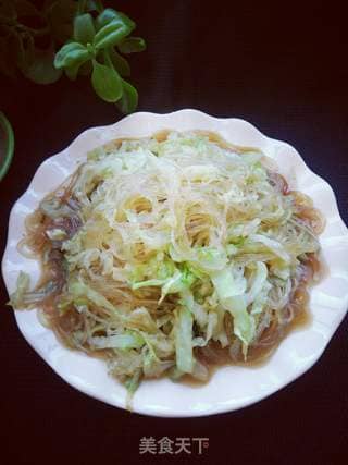 包菜冻豆腐粉丝，家常美食的创意融合