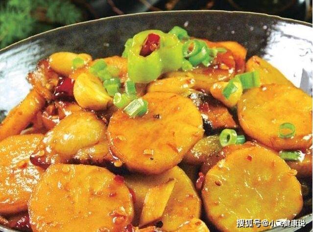 红萝卜洋芋豆腐的奇妙搭配，营养满分的家常美味