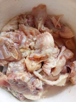 清炖鸭肉，滋补养生之选，简单做法轻松学