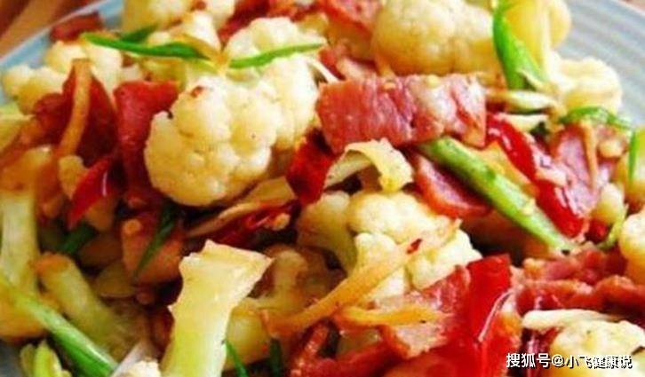 家常大豆腐炒青椒，美味下饭，营养满分的小炒菜谱