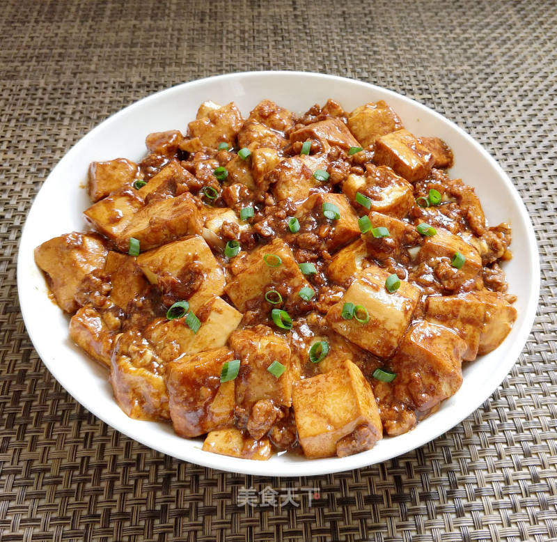 小管焖豆腐，家常美食的鲜美秘诀
