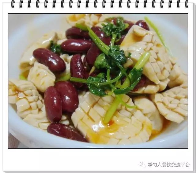 汆木耳鸡蛋豆腐，一道养生美食的详细解析与制作方法