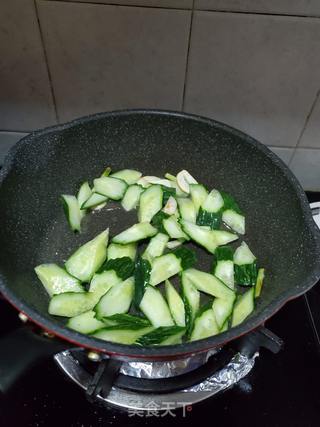 板筋肉炒豆腐的做法