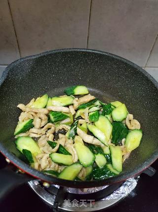 板筋肉炒豆腐的做法
