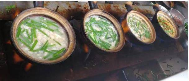 云南米线搭配臭豆腐，独特风味，健康美味一网打尽