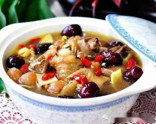 炖鸡肉豆腐，营养美味双丰收的私房菜做法