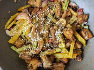 干锅排骨上色的做法视频