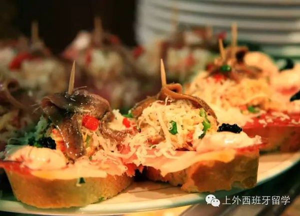 罐头凤尾鱼，家常美食的便捷之选