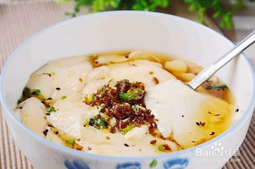豆腐脑浇汁，家常美食的魅力与做法揭秘