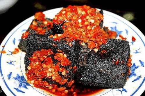 臭豆腐猪大肠，独特风味，美食界的黑暗料理