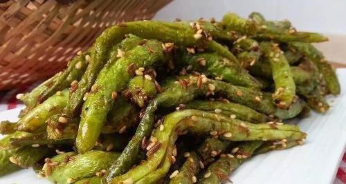 番茄豆腐毛豆米饭，营养美味的三合一佳肴