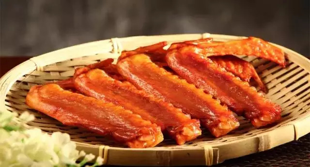 电饭煲肘子，懒人美食攻略，轻松做出饭店级美味！
