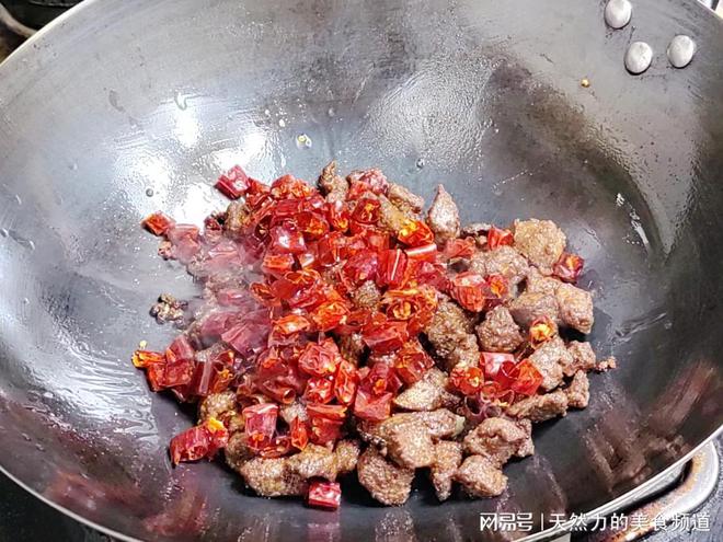 麻辣猪干子的做法
